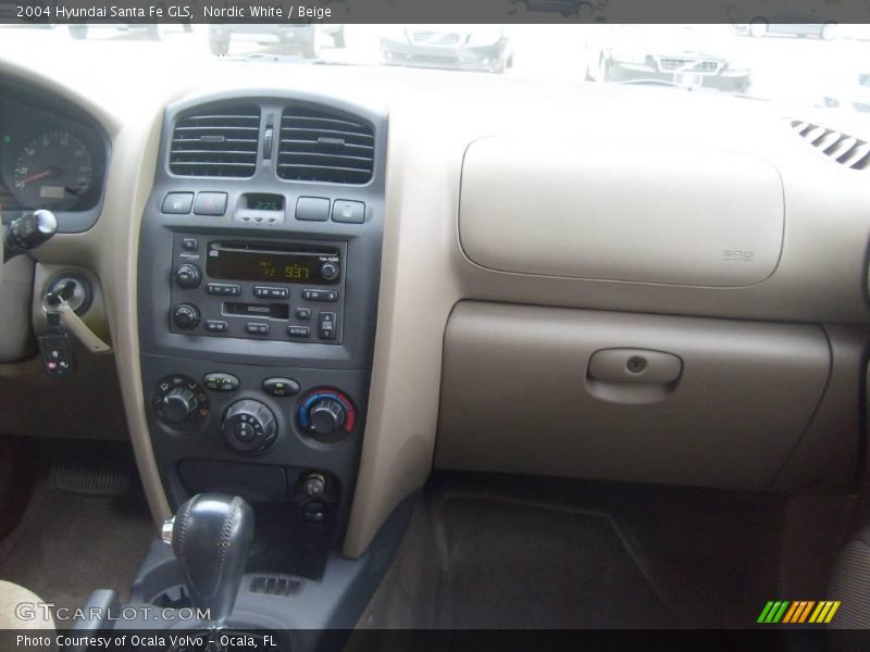 Nordic White / Beige 2004 Hyundai Santa Fe GLS
