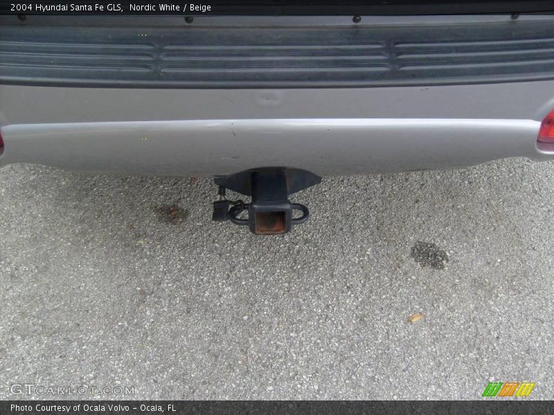 Nordic White / Beige 2004 Hyundai Santa Fe GLS