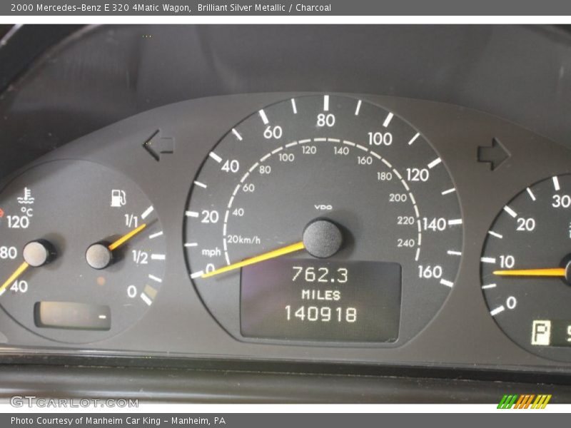 Brilliant Silver Metallic / Charcoal 2000 Mercedes-Benz E 320 4Matic Wagon