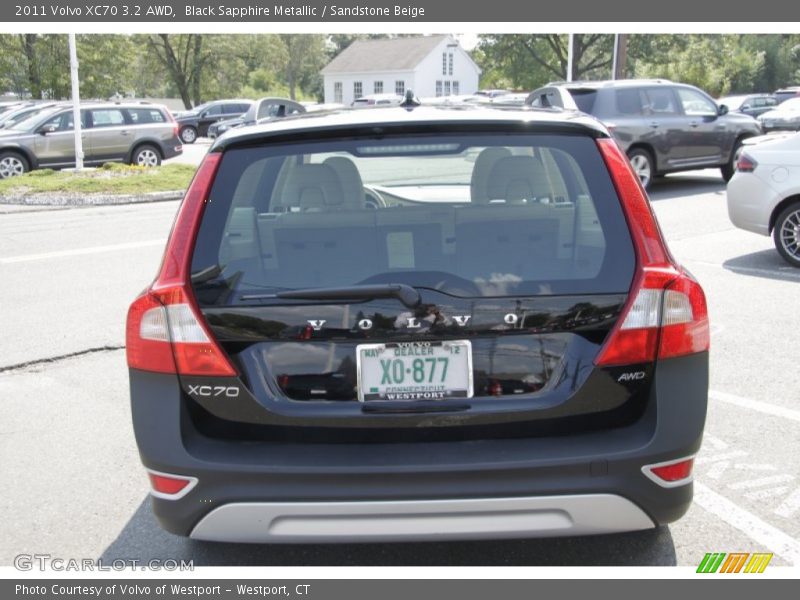 Black Sapphire Metallic / Sandstone Beige 2011 Volvo XC70 3.2 AWD