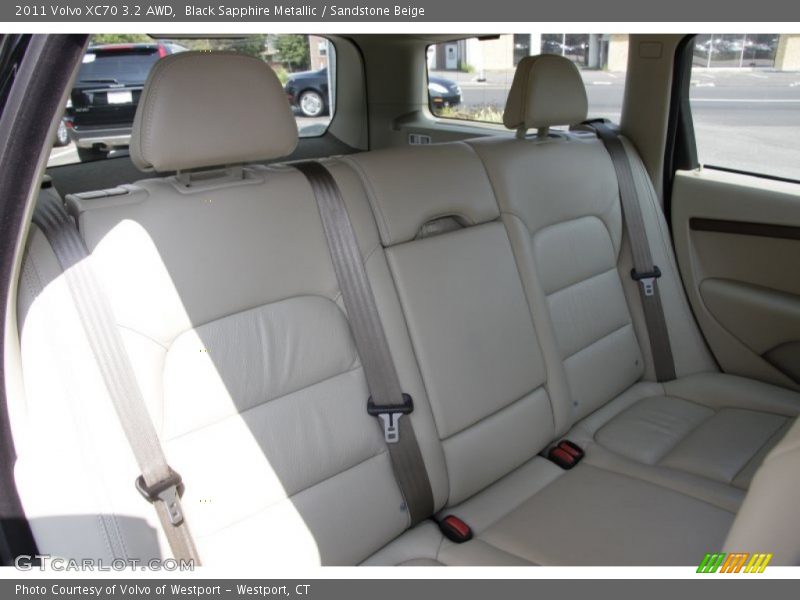 Black Sapphire Metallic / Sandstone Beige 2011 Volvo XC70 3.2 AWD