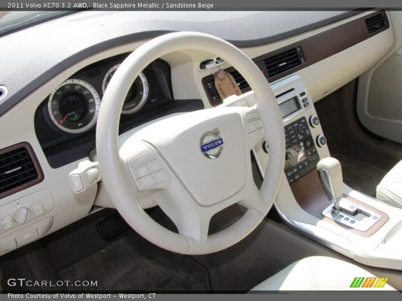 Black Sapphire Metallic / Sandstone Beige 2011 Volvo XC70 3.2 AWD