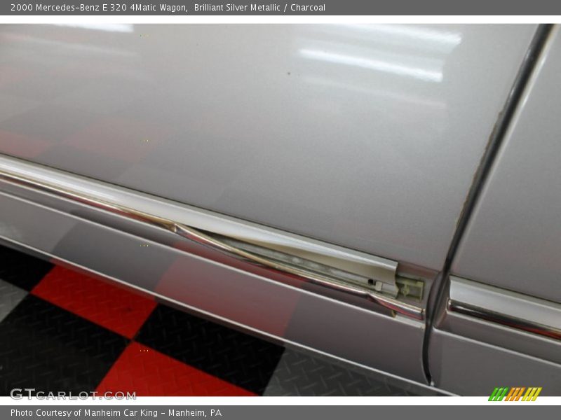 Brilliant Silver Metallic / Charcoal 2000 Mercedes-Benz E 320 4Matic Wagon