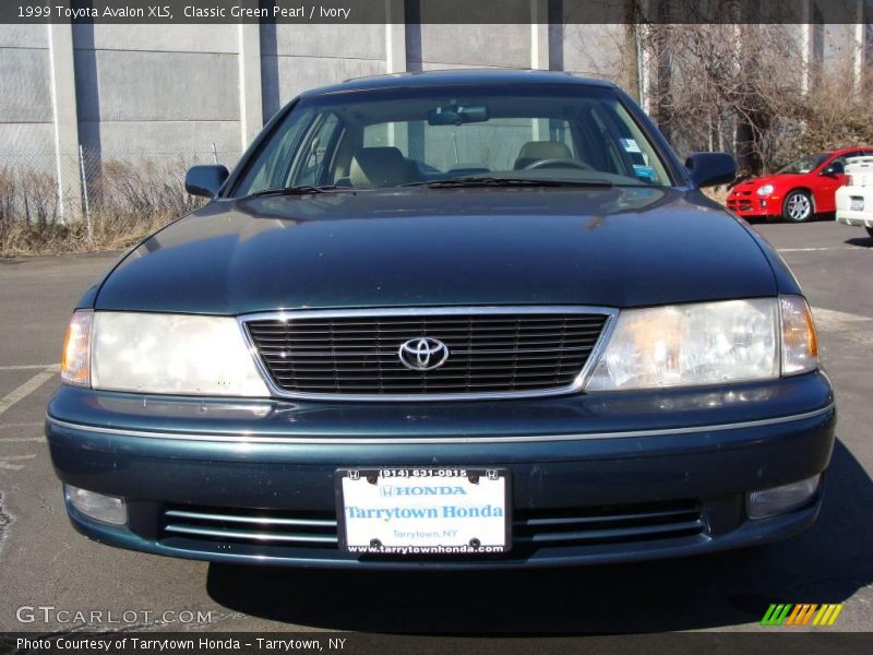 Classic Green Pearl / Ivory 1999 Toyota Avalon XLS