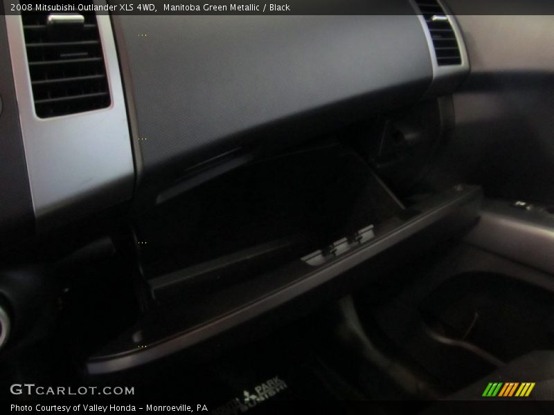 Manitoba Green Metallic / Black 2008 Mitsubishi Outlander XLS 4WD