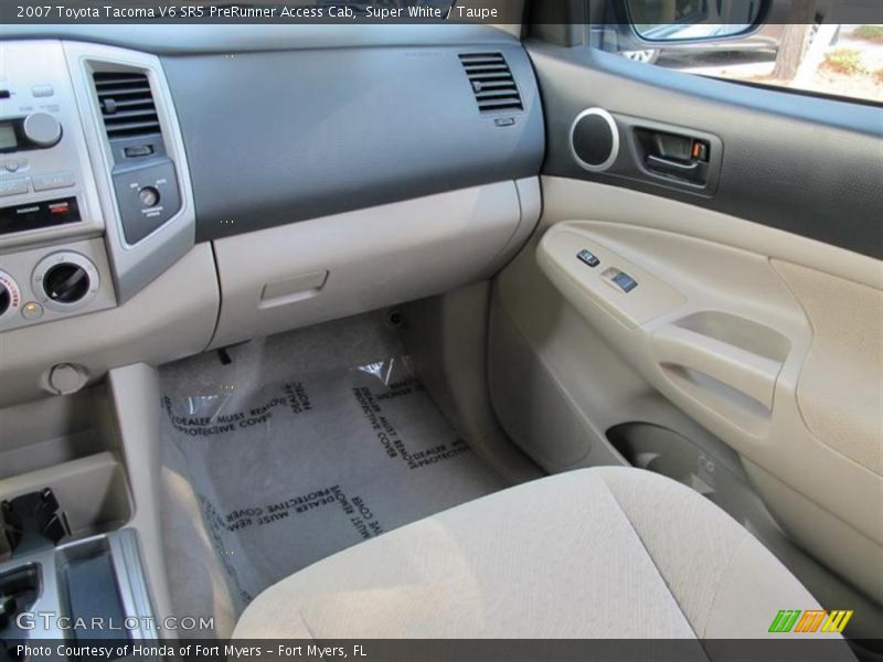 Super White / Taupe 2007 Toyota Tacoma V6 SR5 PreRunner Access Cab