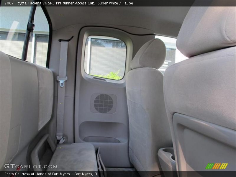 Super White / Taupe 2007 Toyota Tacoma V6 SR5 PreRunner Access Cab