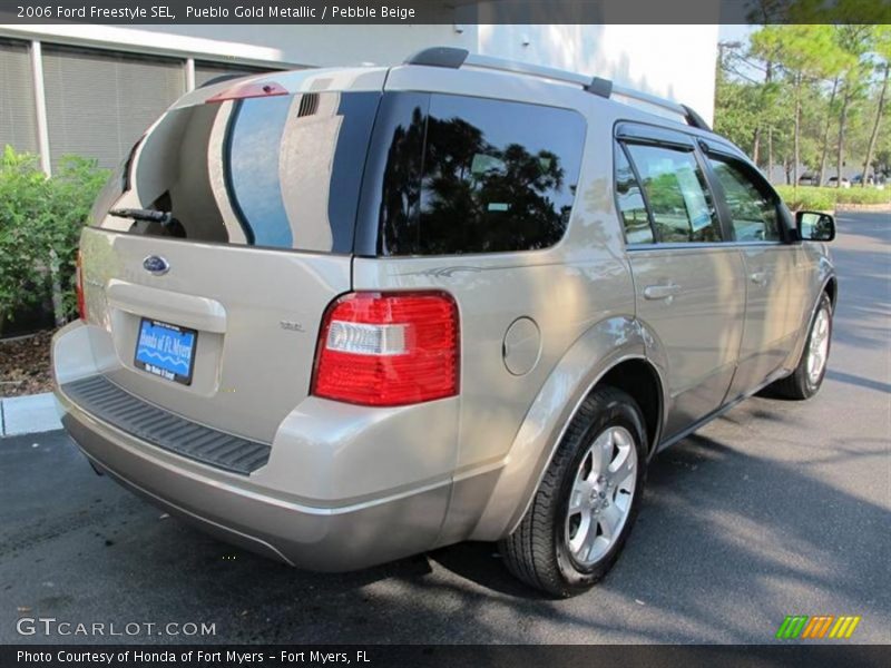 Pueblo Gold Metallic / Pebble Beige 2006 Ford Freestyle SEL