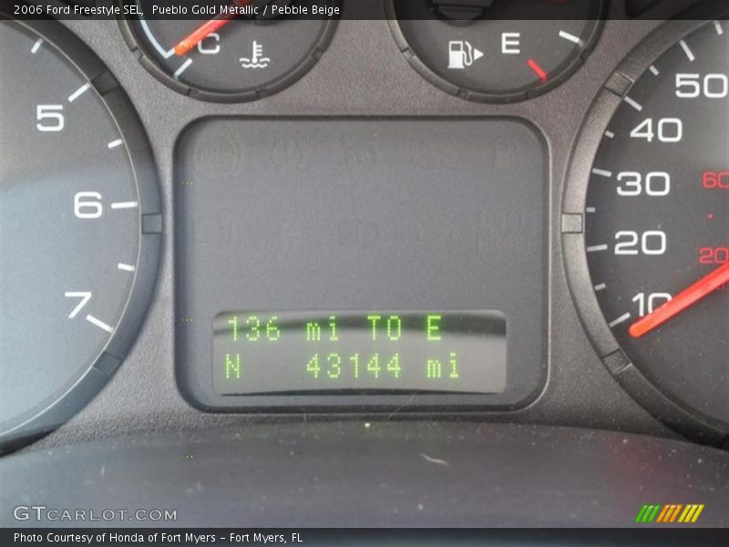 Pueblo Gold Metallic / Pebble Beige 2006 Ford Freestyle SEL