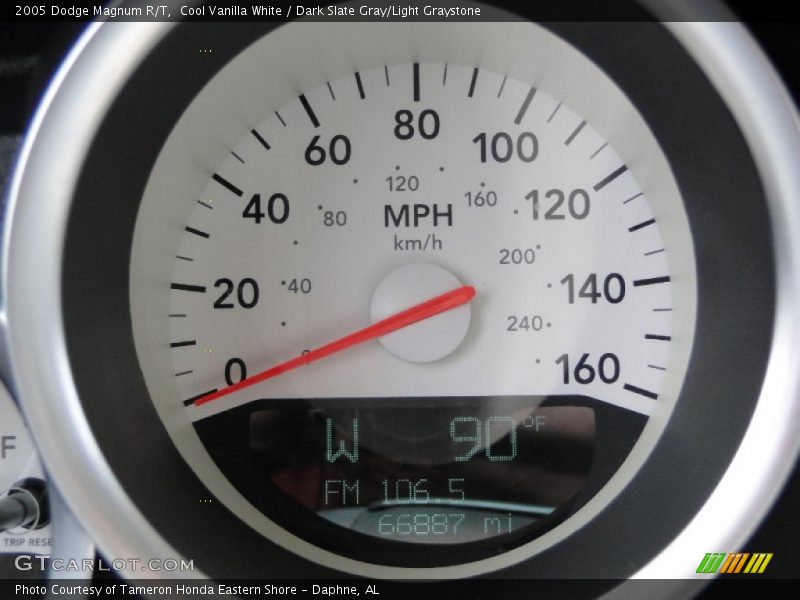 Cool Vanilla White / Dark Slate Gray/Light Graystone 2005 Dodge Magnum R/T