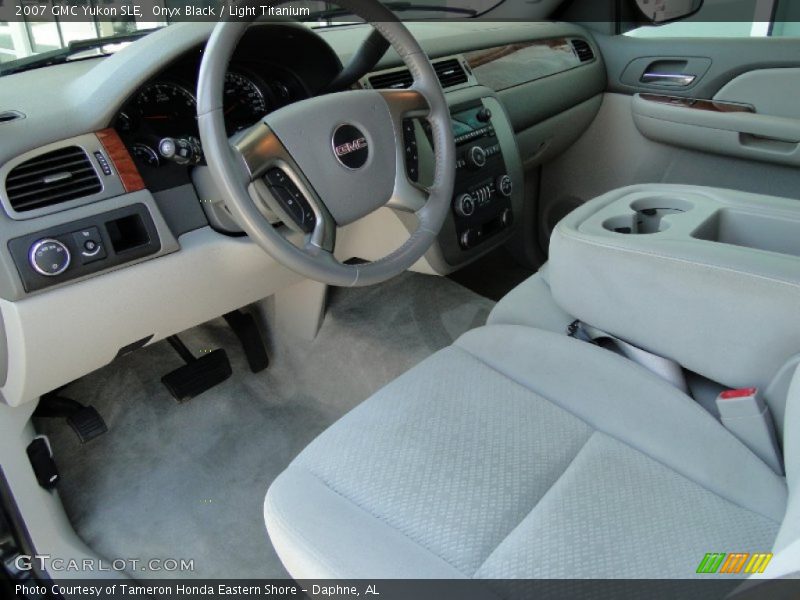  2007 Yukon SLE Light Titanium Interior