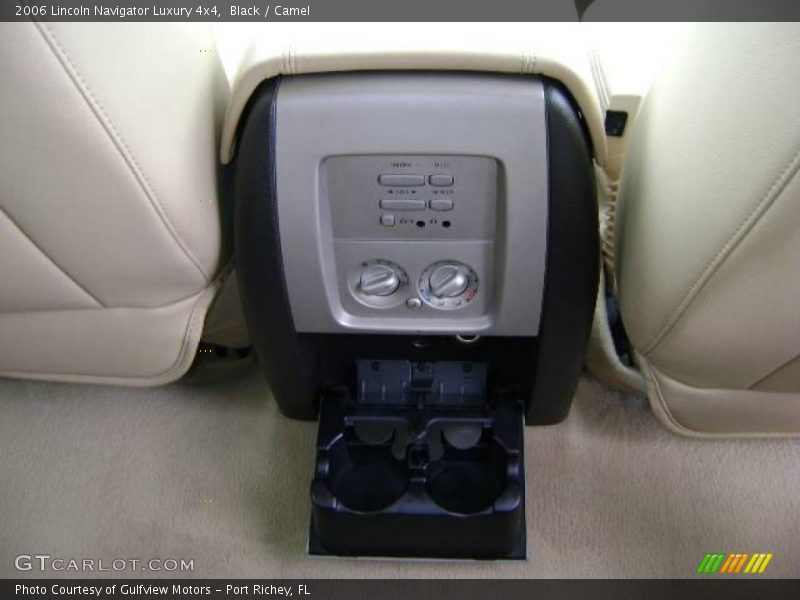 Black / Camel 2006 Lincoln Navigator Luxury 4x4