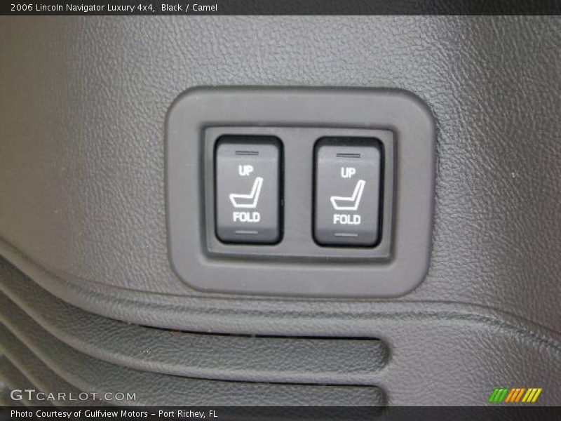 Black / Camel 2006 Lincoln Navigator Luxury 4x4