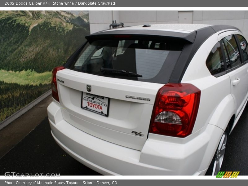 Stone White / Dark Slate Gray/Red 2009 Dodge Caliber R/T