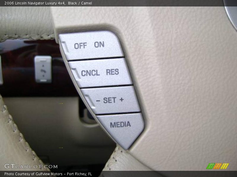 Black / Camel 2006 Lincoln Navigator Luxury 4x4