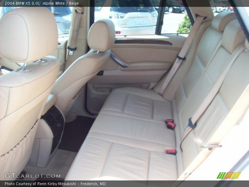 Alpine White / Beige 2004 BMW X5 3.0i