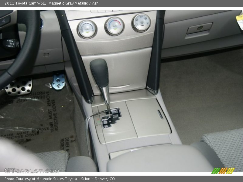 Magnetic Gray Metallic / Ash 2011 Toyota Camry SE
