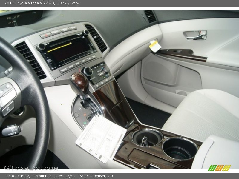 Black / Ivory 2011 Toyota Venza V6 AWD