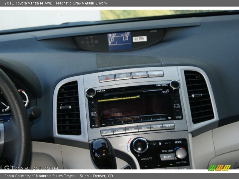 Magnetic Gray Metallic / Ivory 2011 Toyota Venza I4 AWD