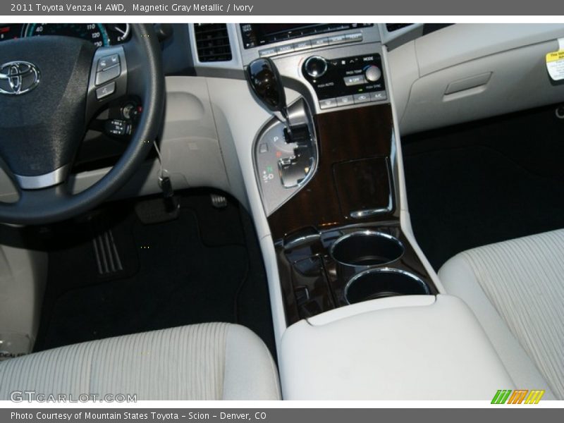 Magnetic Gray Metallic / Ivory 2011 Toyota Venza I4 AWD