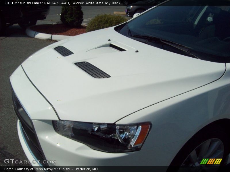 Wicked White Metallic / Black 2011 Mitsubishi Lancer RALLIART AWD