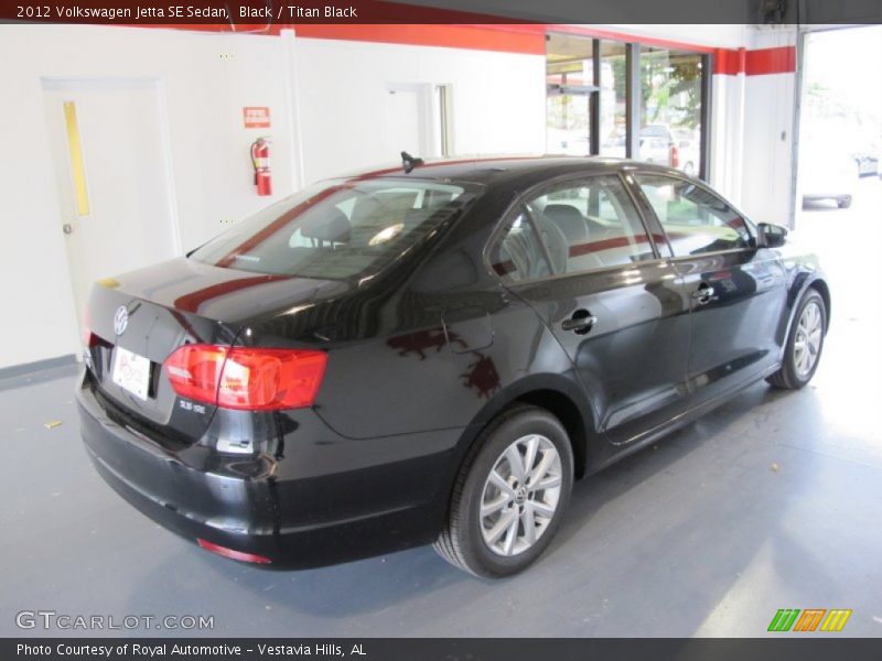 Black / Titan Black 2012 Volkswagen Jetta SE Sedan