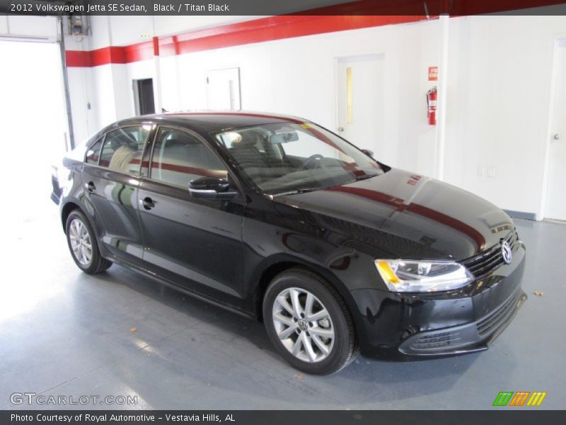 Black / Titan Black 2012 Volkswagen Jetta SE Sedan