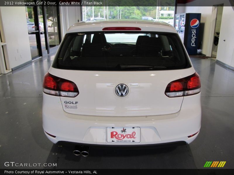 Candy White / Titan Black 2012 Volkswagen Golf 2 Door