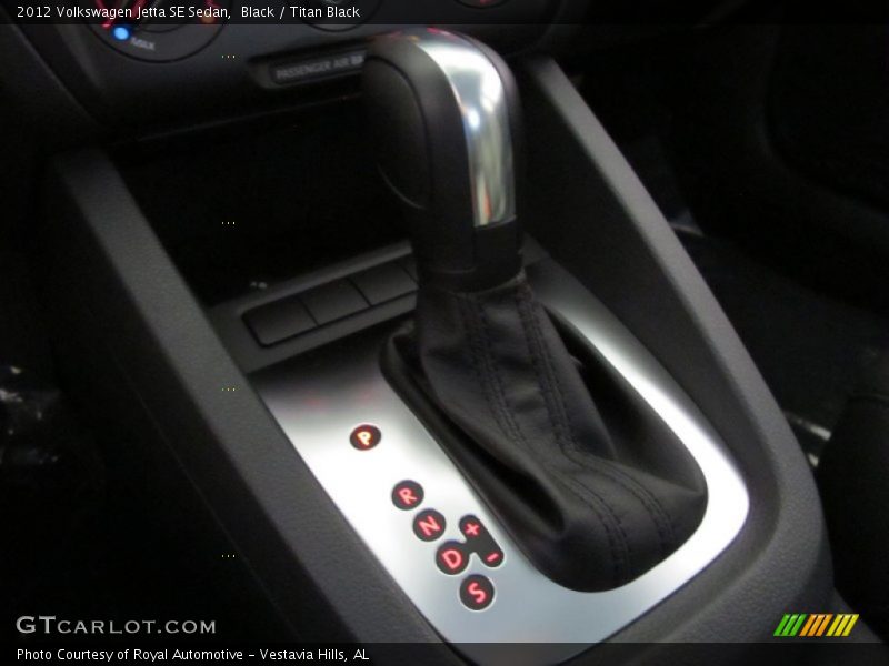 Black / Titan Black 2012 Volkswagen Jetta SE Sedan