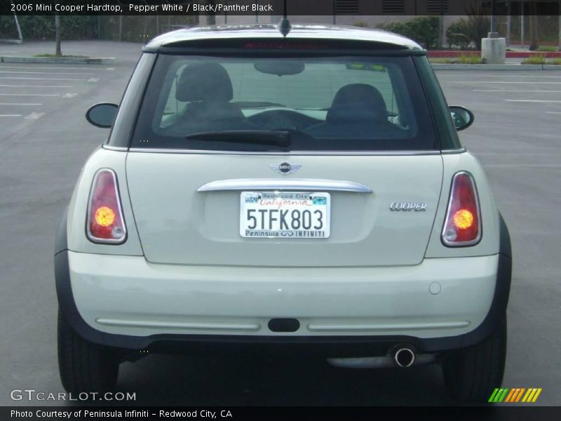 Pepper White / Black/Panther Black 2006 Mini Cooper Hardtop