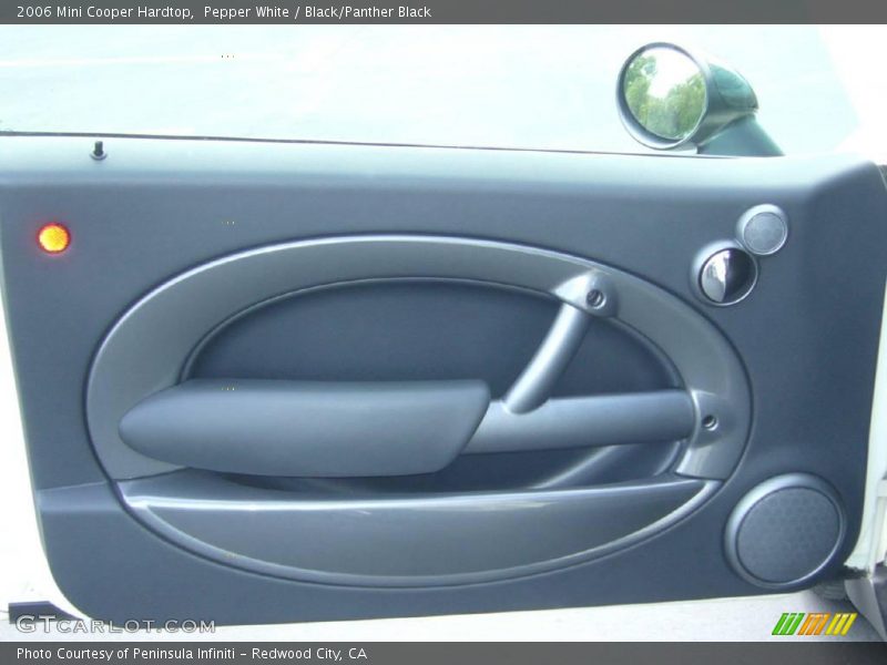 Pepper White / Black/Panther Black 2006 Mini Cooper Hardtop