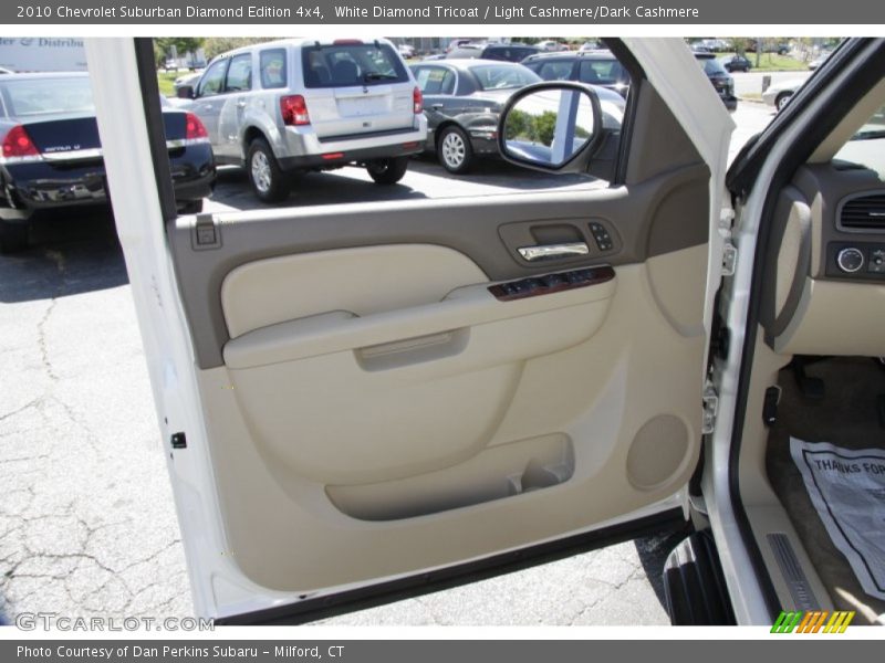 White Diamond Tricoat / Light Cashmere/Dark Cashmere 2010 Chevrolet Suburban Diamond Edition 4x4