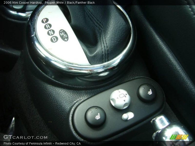 Pepper White / Black/Panther Black 2006 Mini Cooper Hardtop