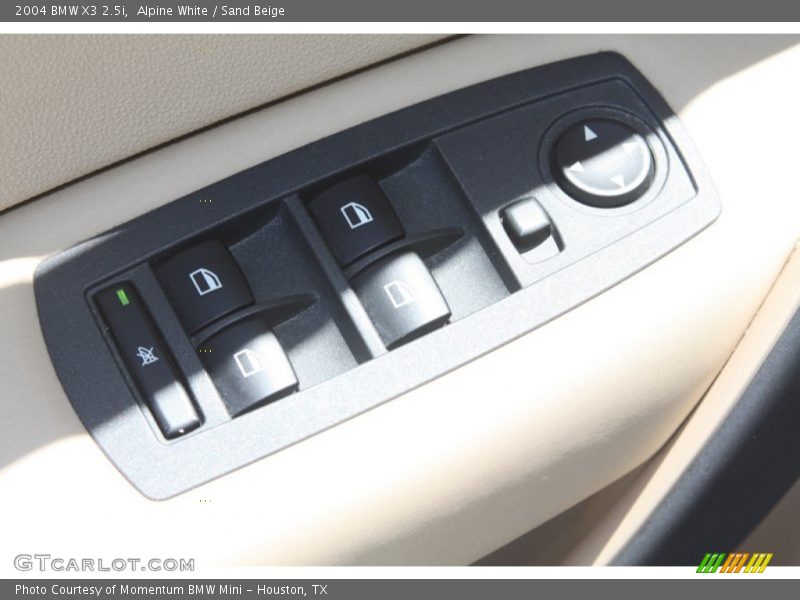 Alpine White / Sand Beige 2004 BMW X3 2.5i