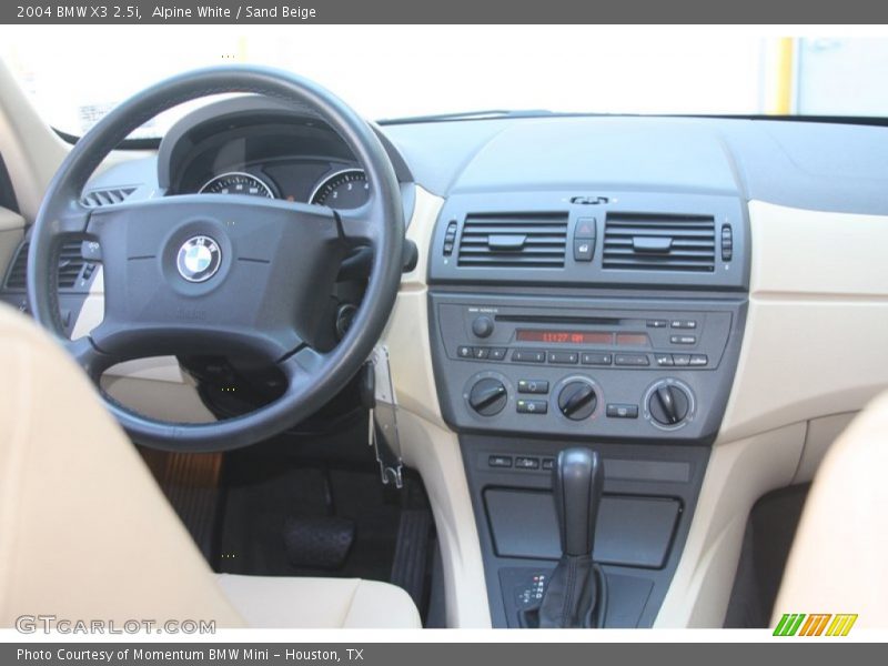 Alpine White / Sand Beige 2004 BMW X3 2.5i