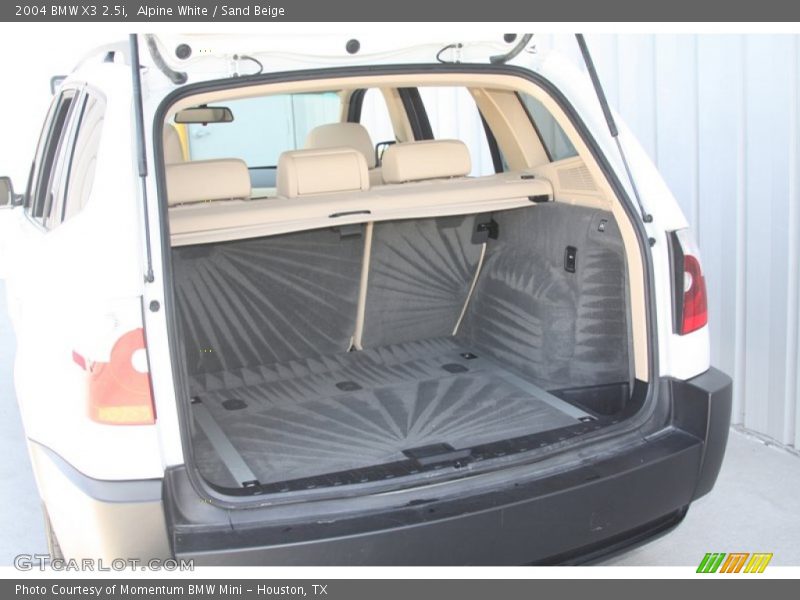 Alpine White / Sand Beige 2004 BMW X3 2.5i