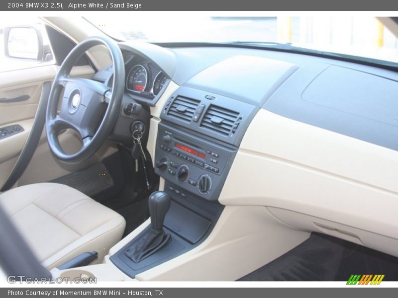 Alpine White / Sand Beige 2004 BMW X3 2.5i