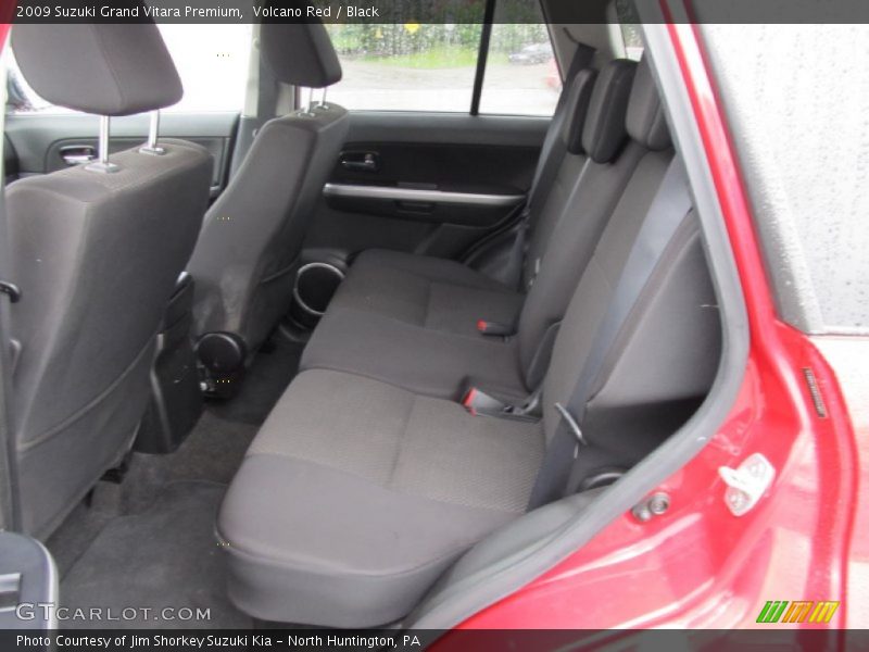 Volcano Red / Black 2009 Suzuki Grand Vitara Premium
