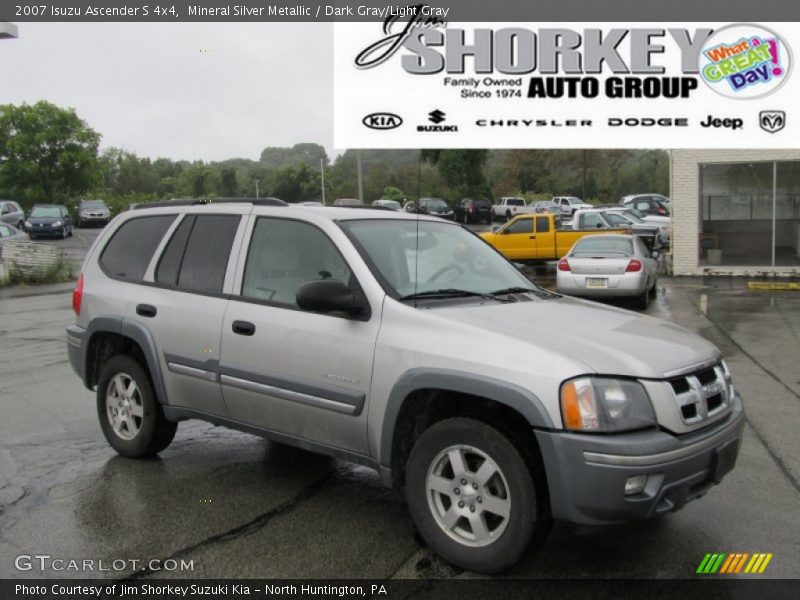 Mineral Silver Metallic / Dark Gray/Light Gray 2007 Isuzu Ascender S 4x4