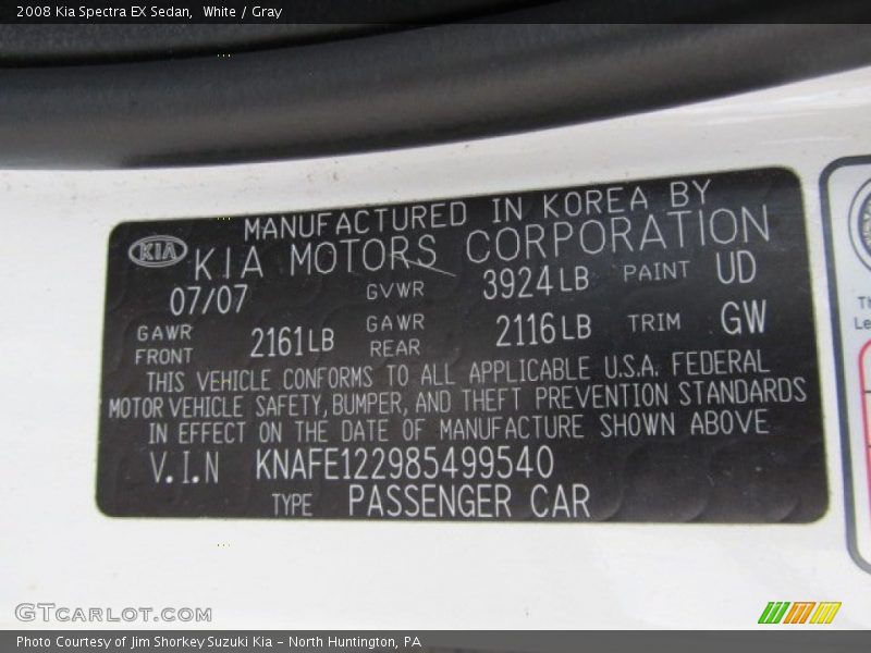 White / Gray 2008 Kia Spectra EX Sedan