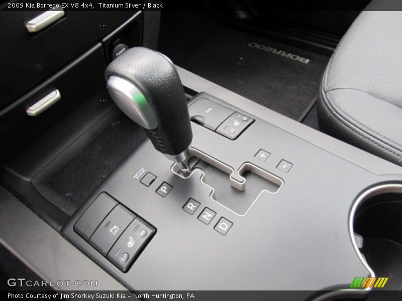 Titanium Silver / Black 2009 Kia Borrego EX V8 4x4