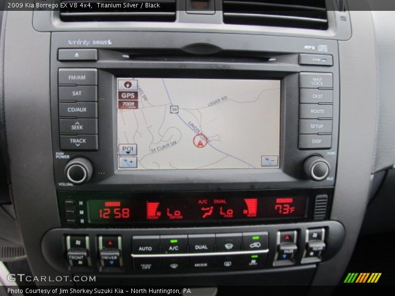 Titanium Silver / Black 2009 Kia Borrego EX V8 4x4