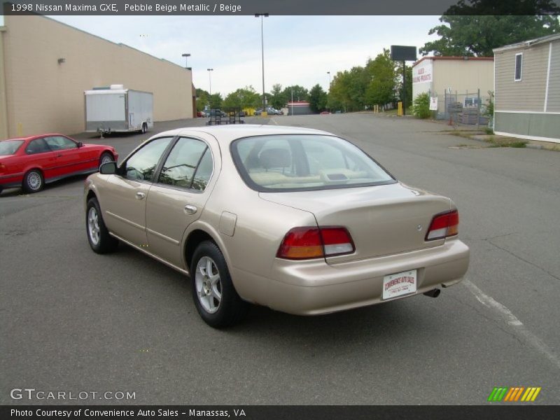 Pebble Beige Metallic / Beige 1998 Nissan Maxima GXE