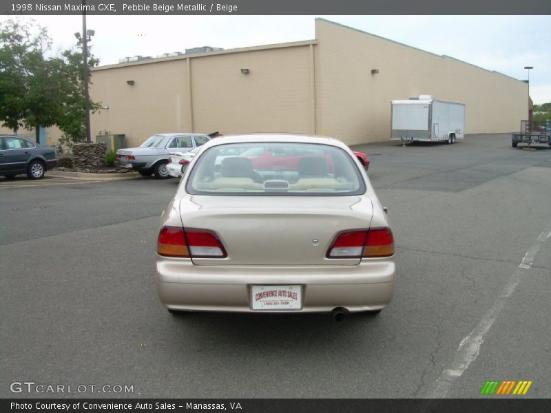 Pebble Beige Metallic / Beige 1998 Nissan Maxima GXE