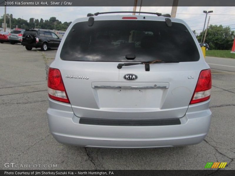 Silver / Gray 2006 Kia Sorento LX 4x4