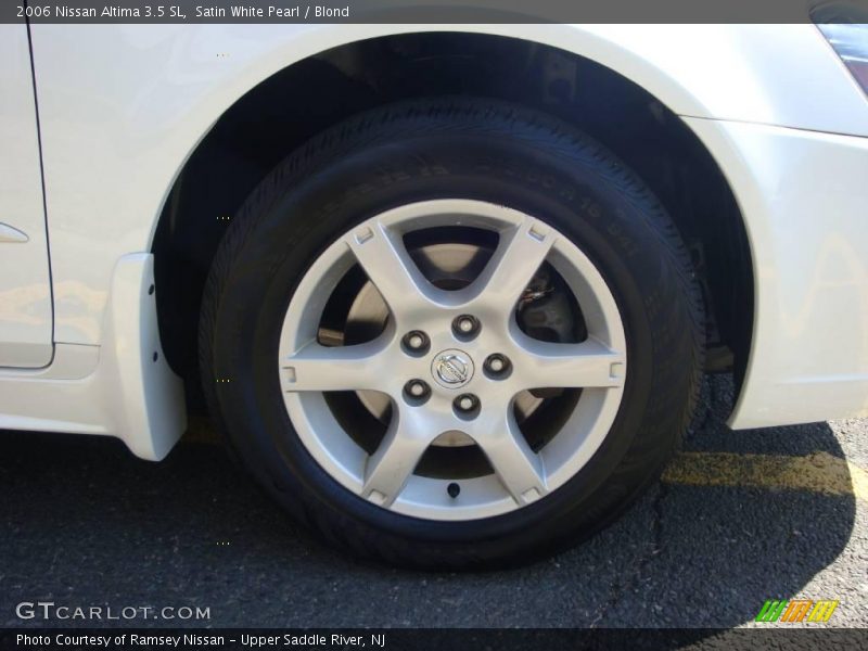 Satin White Pearl / Blond 2006 Nissan Altima 3.5 SL