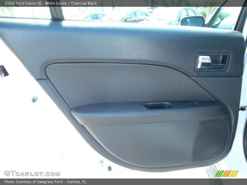 White Suede / Charcoal Black 2009 Ford Fusion SE
