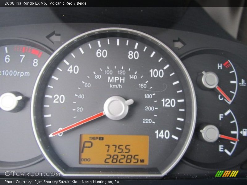 Volcanic Red / Beige 2008 Kia Rondo EX V6