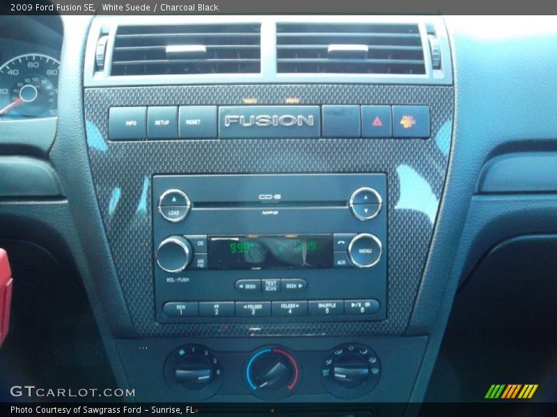 White Suede / Charcoal Black 2009 Ford Fusion SE