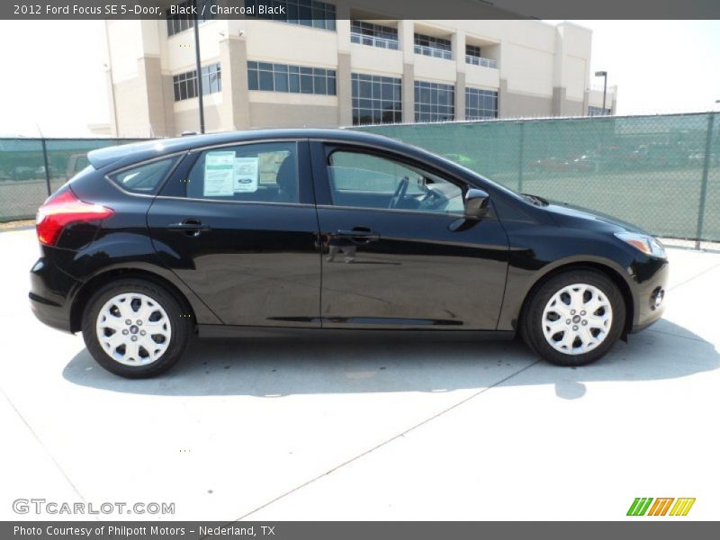  2012 Focus SE 5-Door Black
